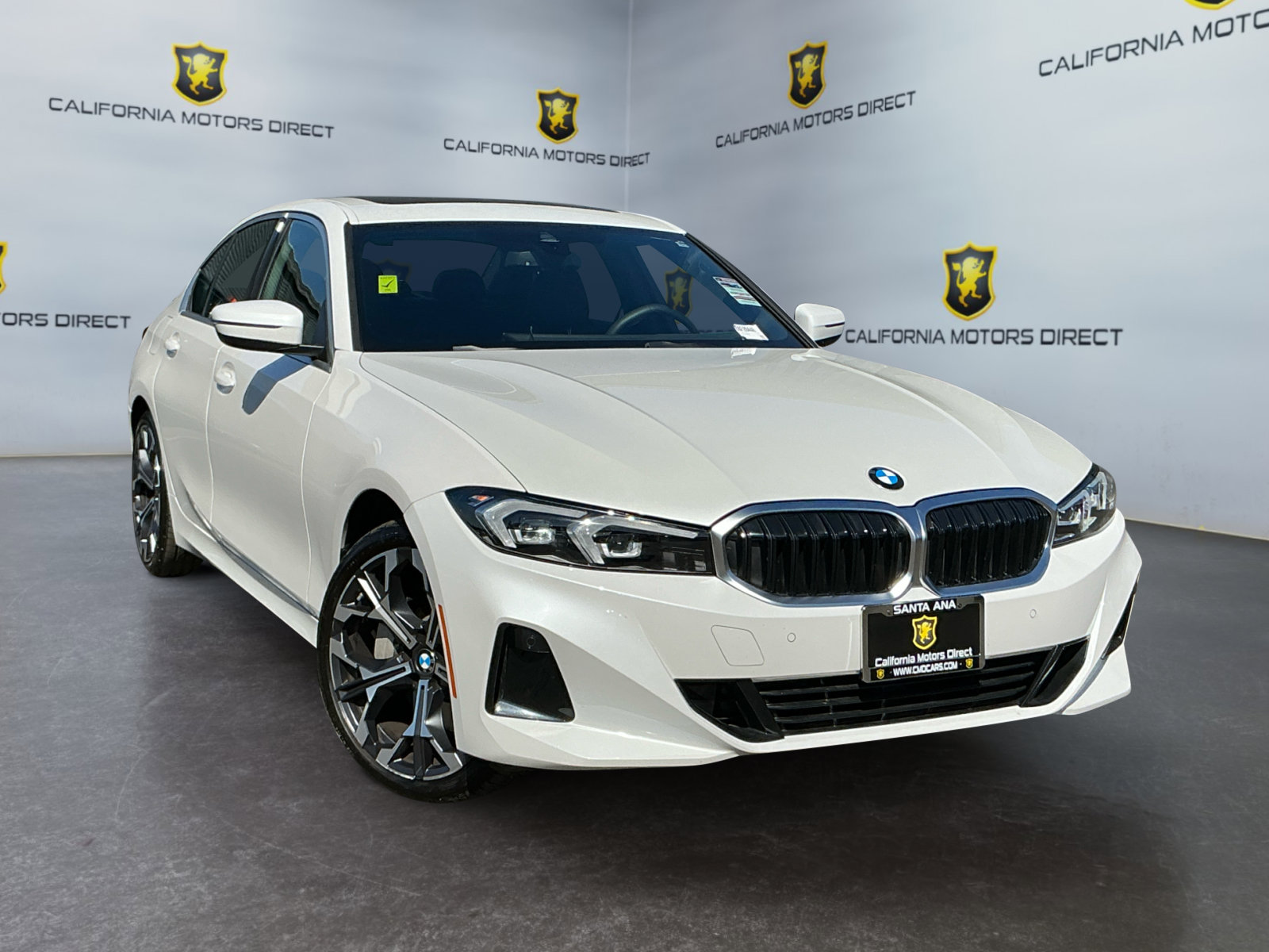 Used 2025 BMW 330i Sedan RWD image 3