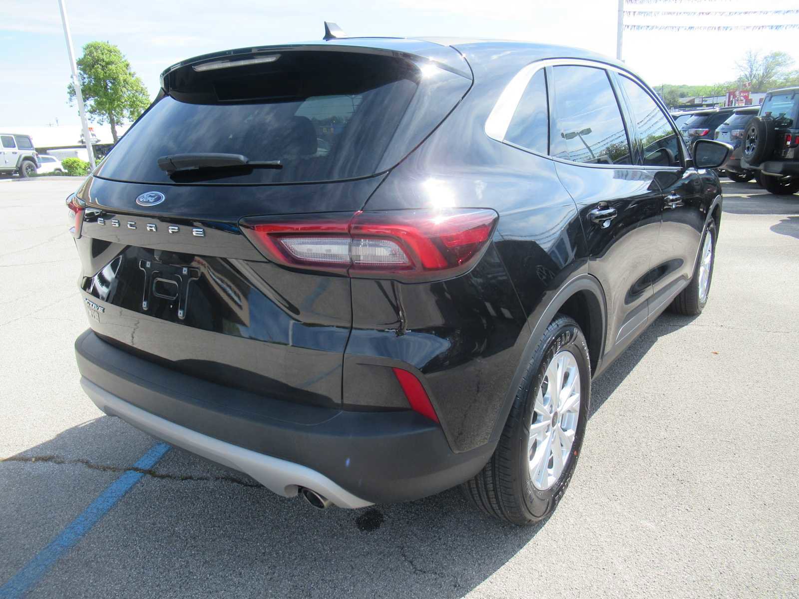 Used 2024 Ford Escape Active image 8