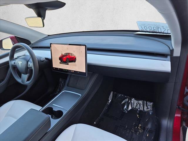 Used 2024 Tesla Model Y Long Range AWD/4WD image 22