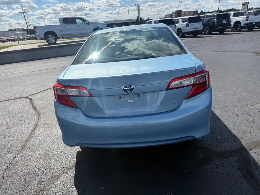 Used 2012 Toyota Camry LE FWD image 2