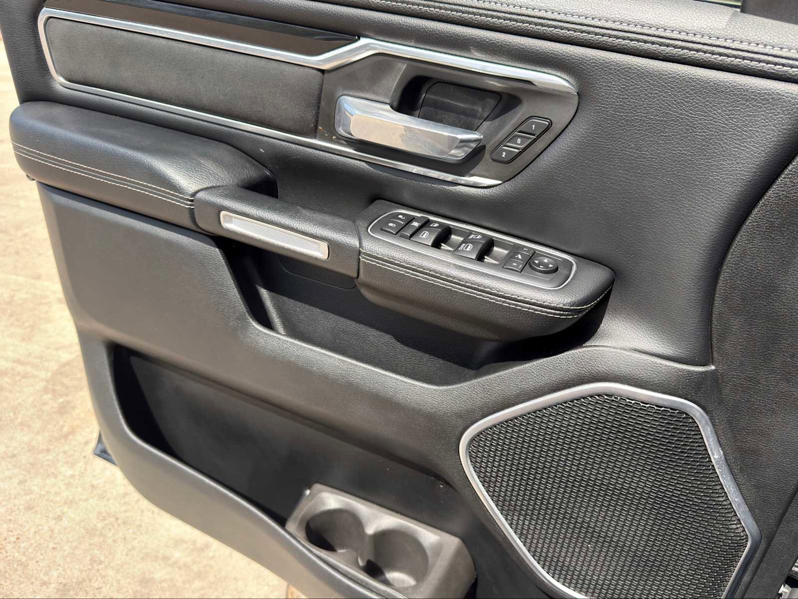 Used 2020 RAM 1500 Laramie w/ Sport Appearance Package AWD/4WD image 21