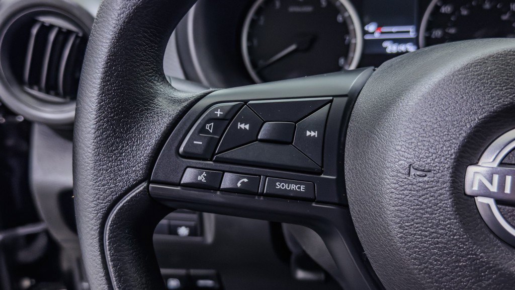 Used 2024 Nissan Kicks S image 25