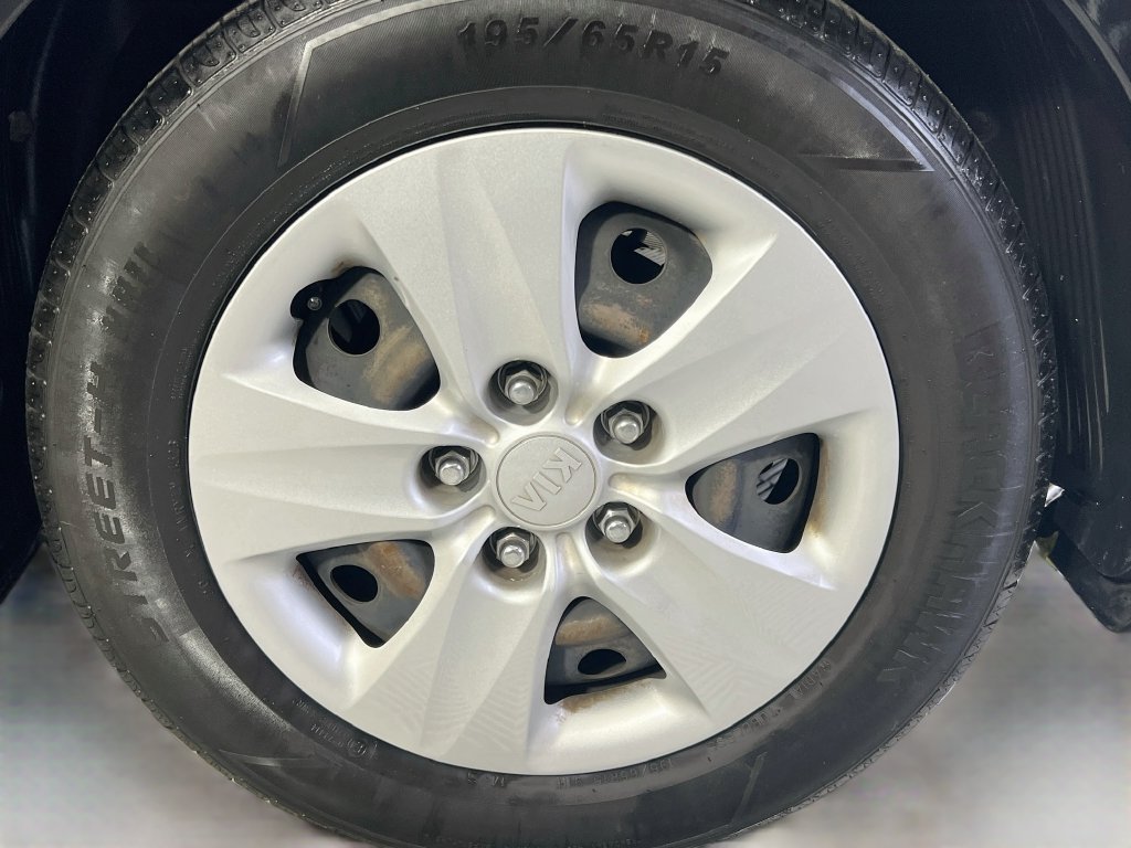Used 2016 Kia Forte LX FWD image 27