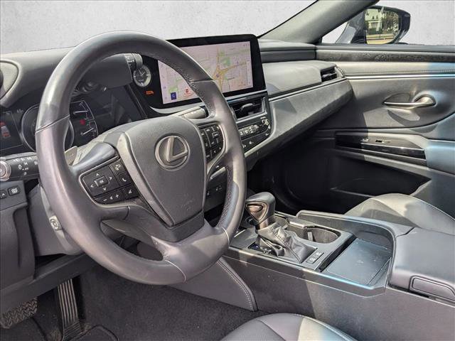 Used 2024 Lexus ES 300h w/ Premium Package image 10