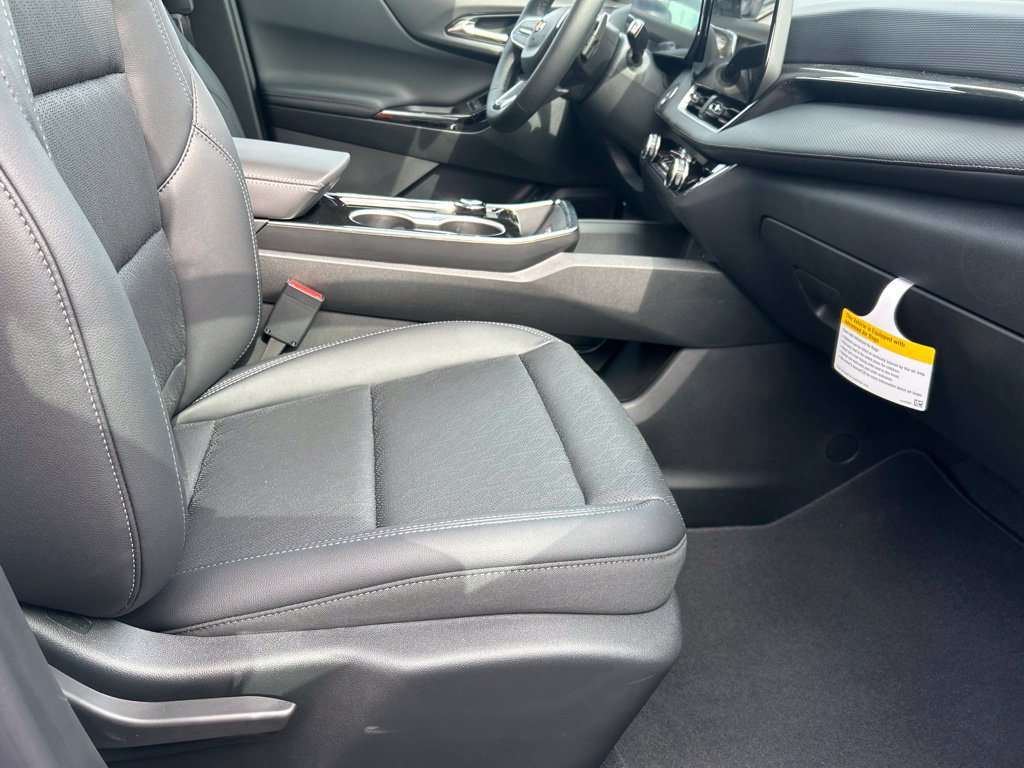 New 2027 Chevrolet Equinox LT w/ Convenience Package II AWD/4WD image 19