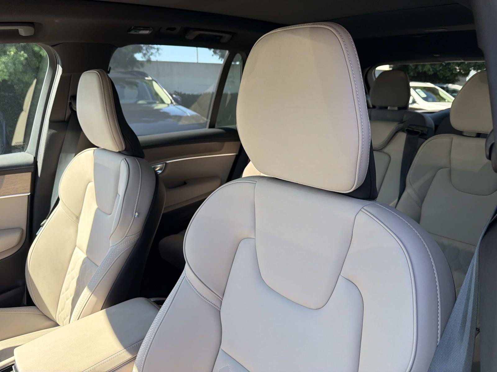 Certified 2026 Volvo XC90 B6 Plus AWD/4WD image 19