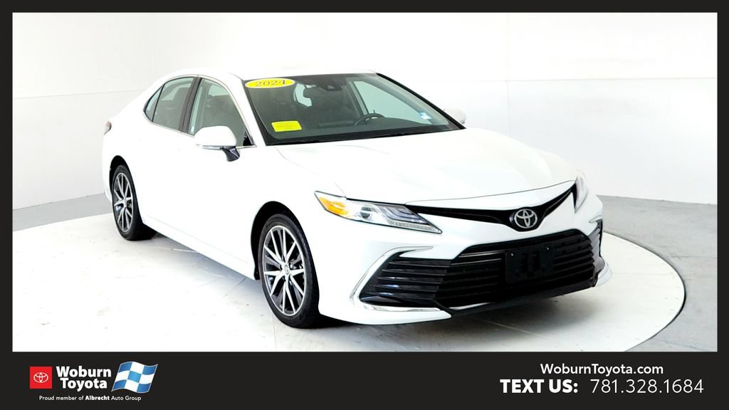 Used 2024 Toyota Camry XLE w/ Cold Weather Package