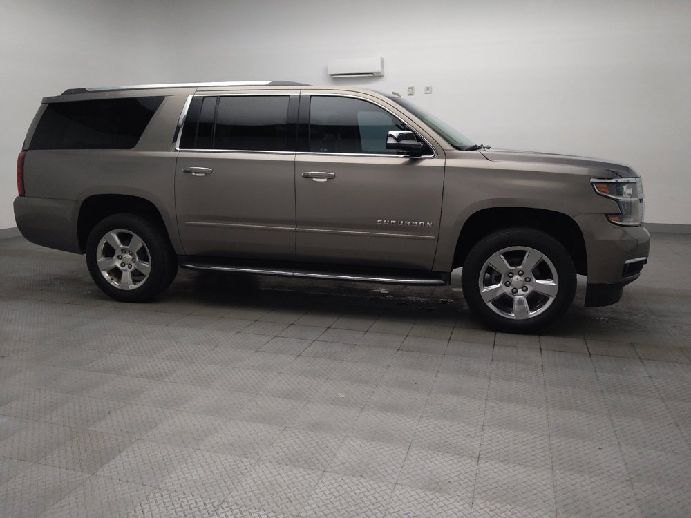 Used 2017 Chevrolet Suburban Premier RWD image 11