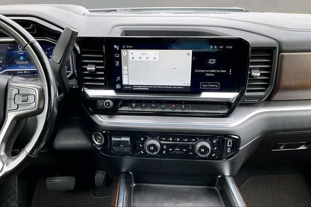 Used 2024 Chevrolet Silverado 2500 High Country w/ Technology Package AWD/4WD image 6