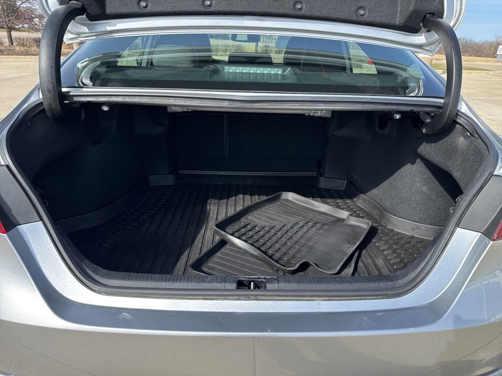 Used 2021 Toyota Camry XSE FWD image 18