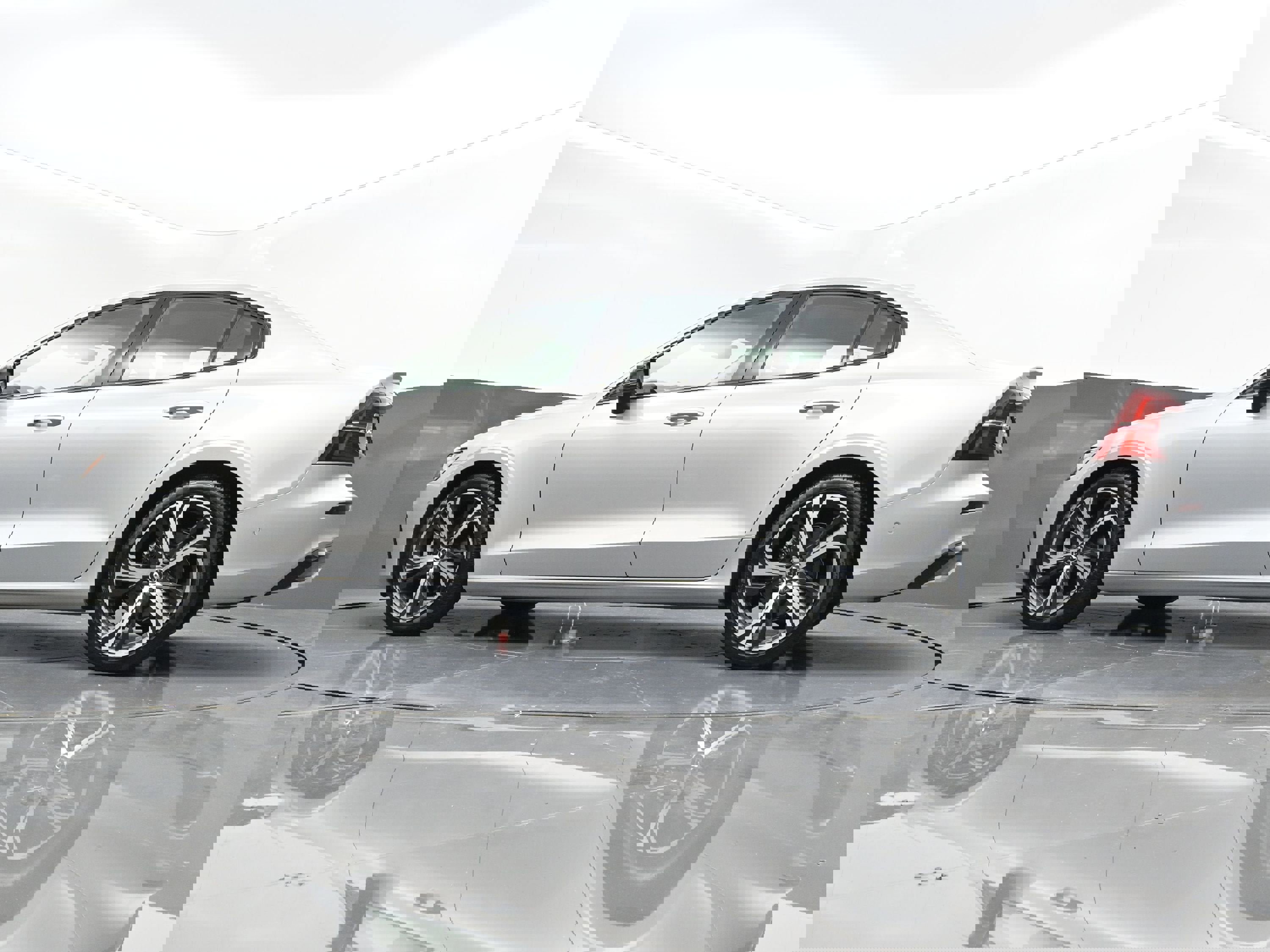 Used 2023 Volvo S60 B5 Plus w/ Climate Package image 42