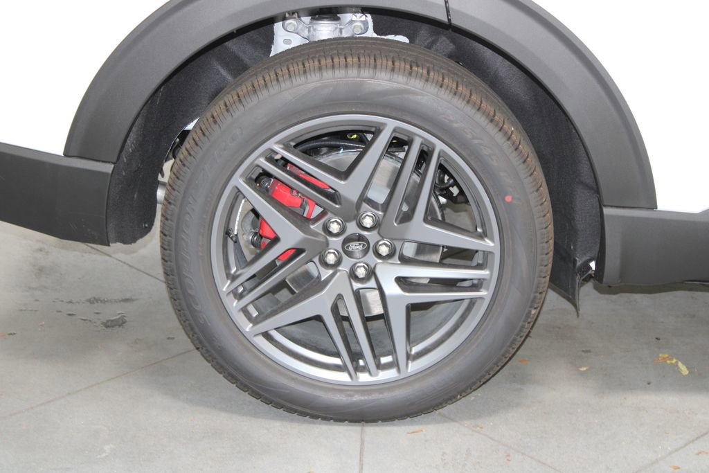 New 2026 Ford Explorer ST w/ Sun And Sound Package image 12