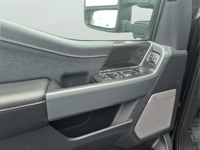 Used 2025 Ford F150 Lariat w/ Equipment Group 501A Mid AWD/4WD image 9