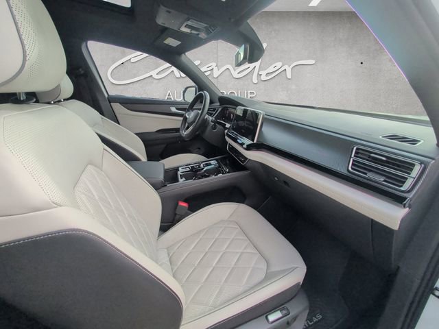 Used 2025 Volkswagen Atlas Cross Sport SEL Premium R-Line image 24