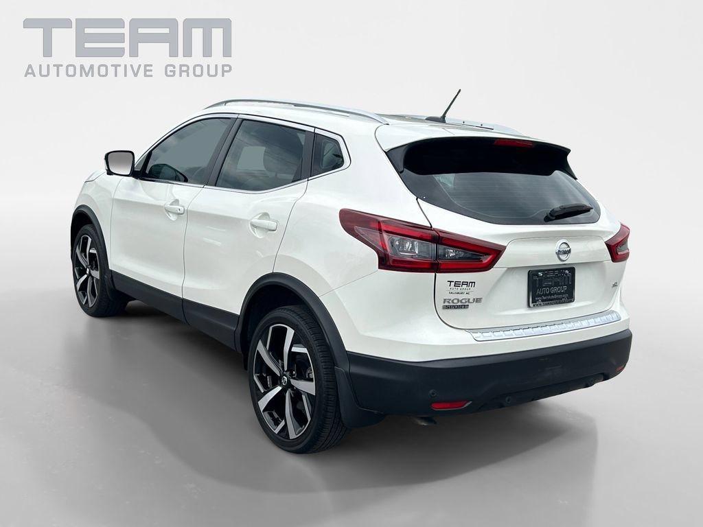 Used 2022 Nissan Rogue Sport SL w/ Premium Package FWD image 5