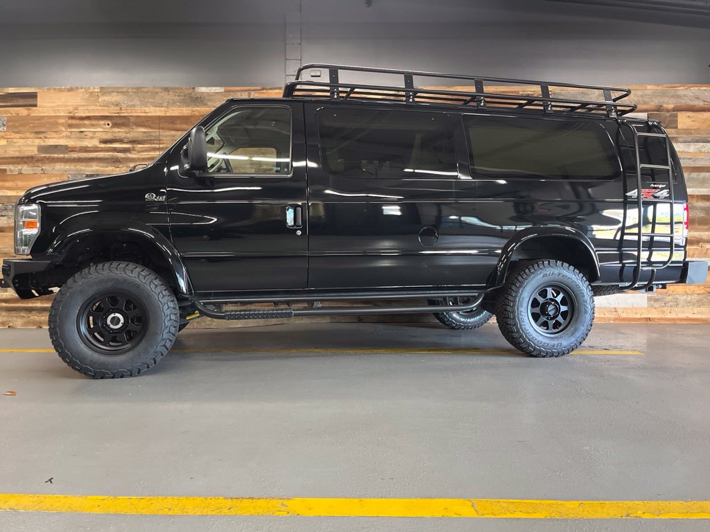 Used 2013 Ford E-350 and Econoline 350 Extended Super Duty w/ Commercial Cargo Van Pkg RWD image 18
