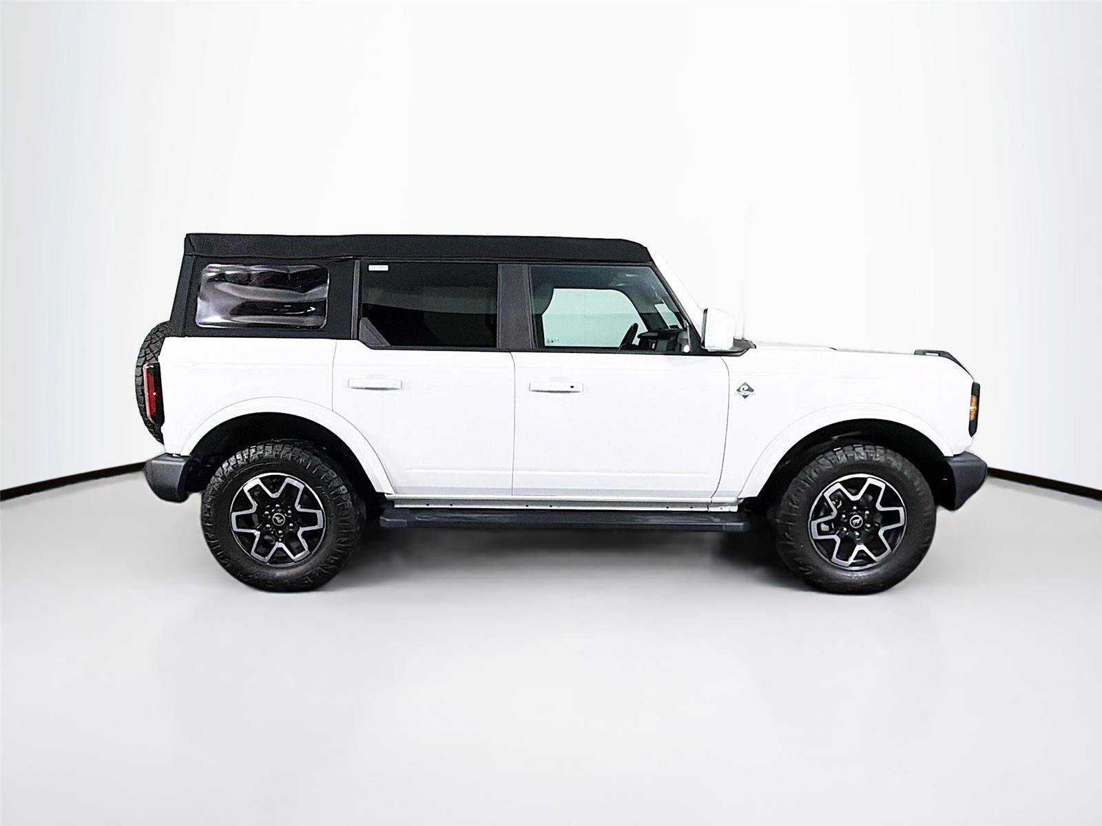 Used 2023 Ford Bronco Outer Banks AWD/4WD image 12