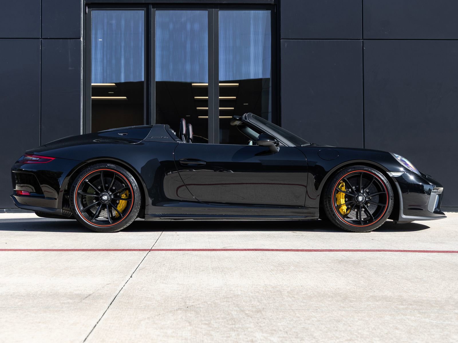 Used 2019 Porsche 911 Speedster image 13