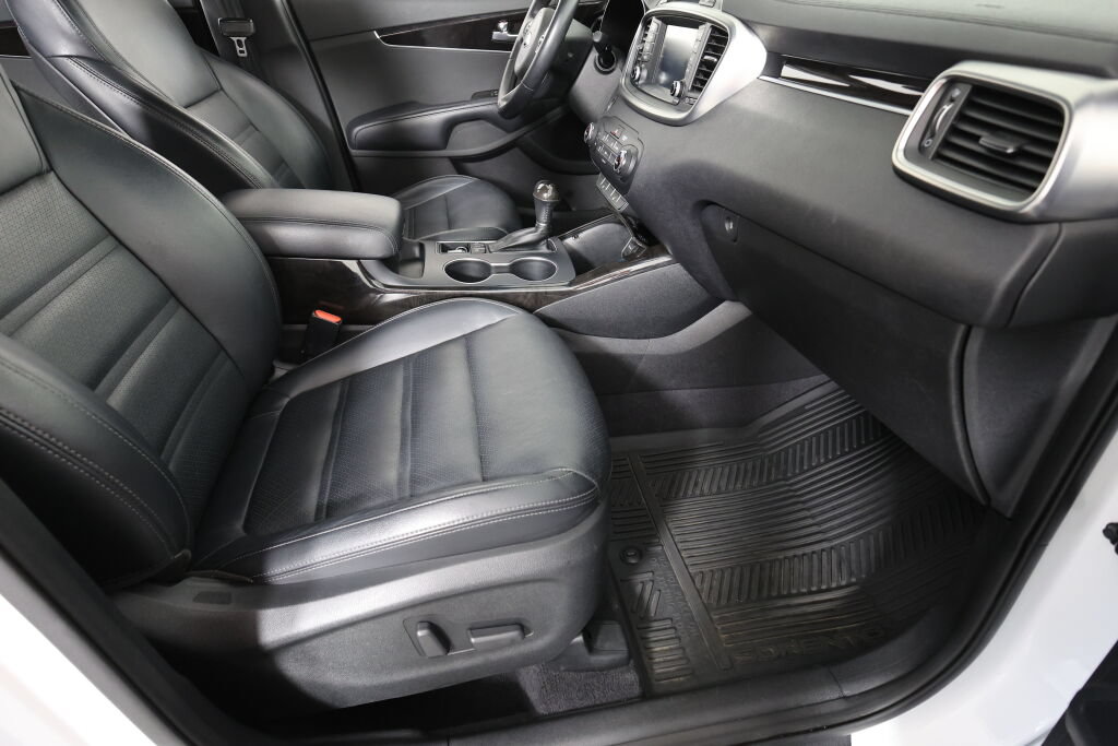Used 2018 Kia Sorento EX AWD/4WD image 27