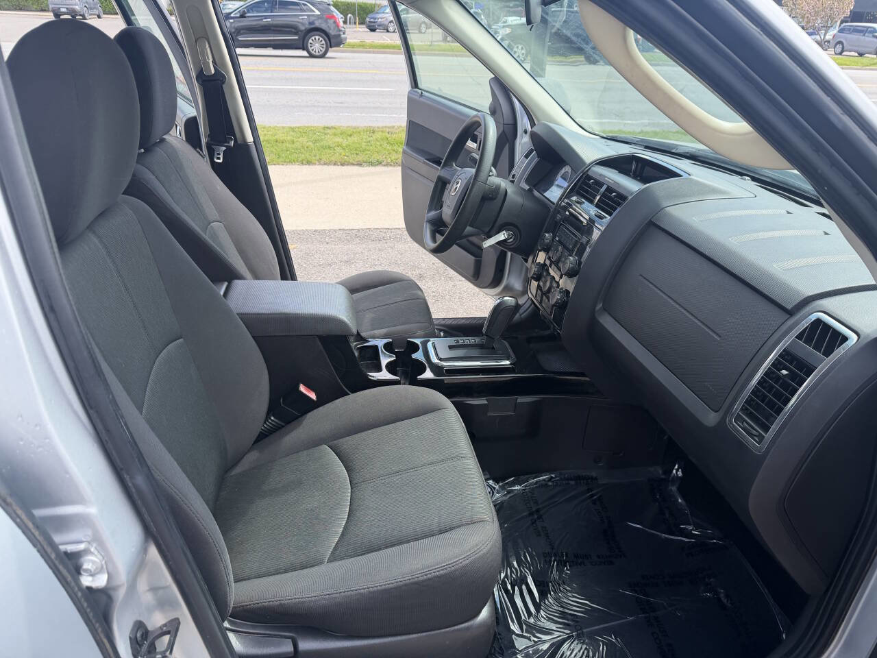 Used 2011 MAZDA Tribute i Sport FWD image 21