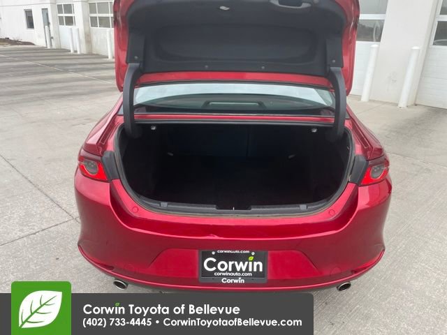 Used 2019 MAZDA MAZDA3 Sedan w/ Preferred Package image 23