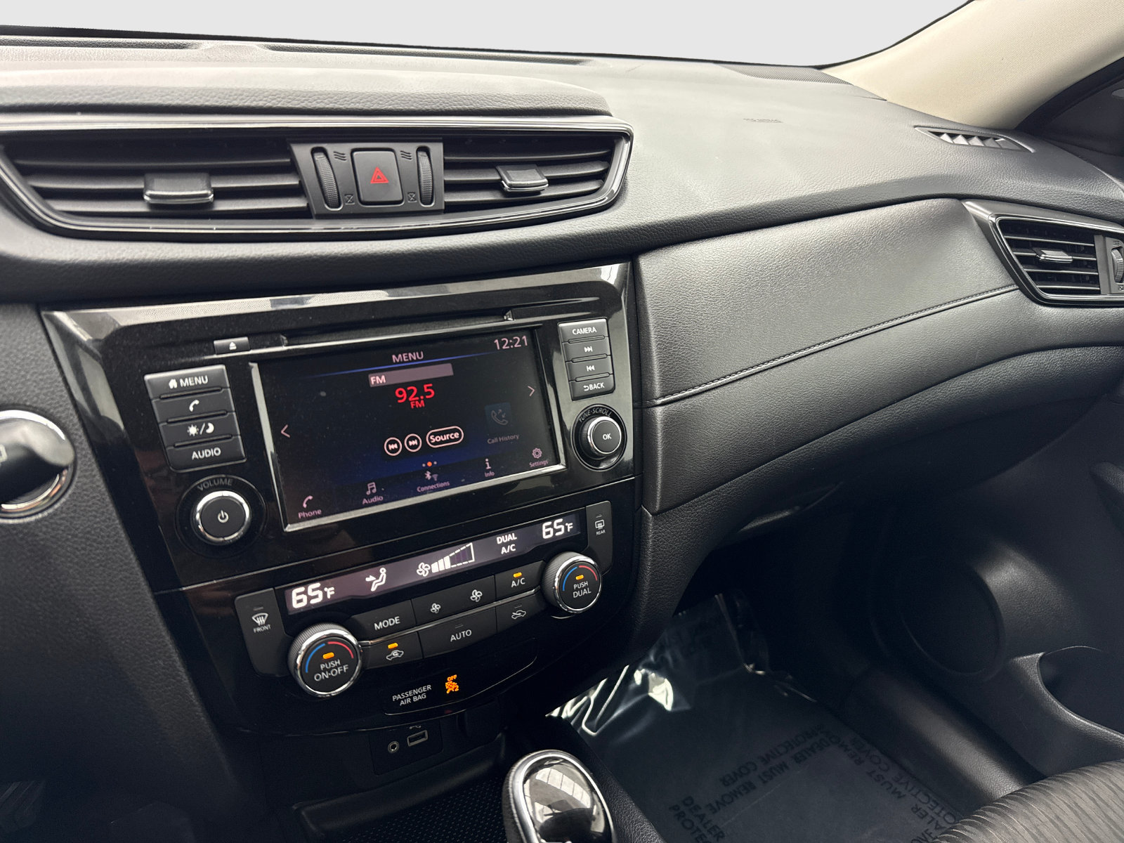 Used 2018 Nissan Rogue SV AWD/4WD image 22