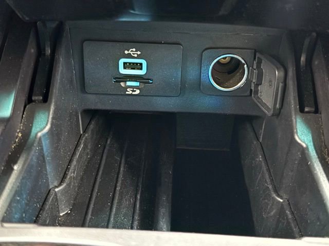 Used 2016 Ford Explorer Platinum image 36