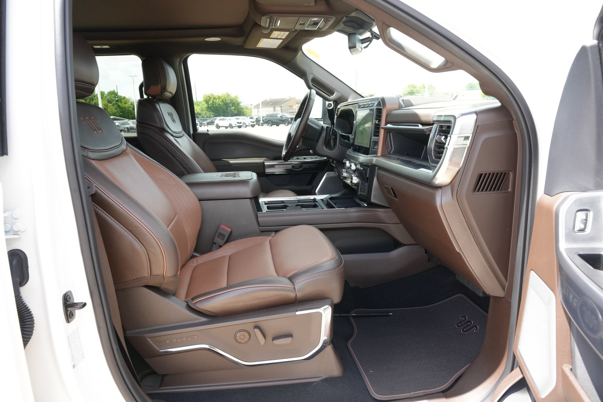 Used 2024 Ford F250 King Ranch w/ Chrome Package AWD/4WD image 27