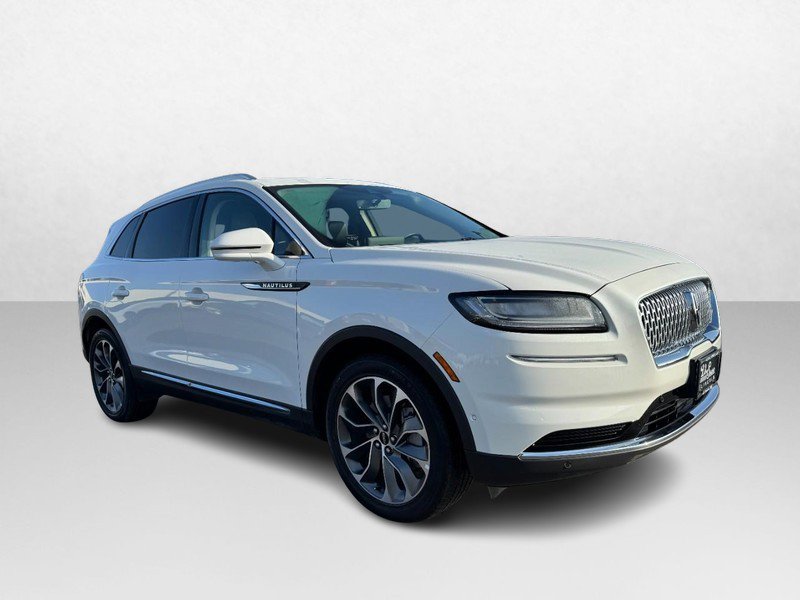 Certified 2023 Lincoln Nautilus Reserve w/ Equipment Group 201A image 3