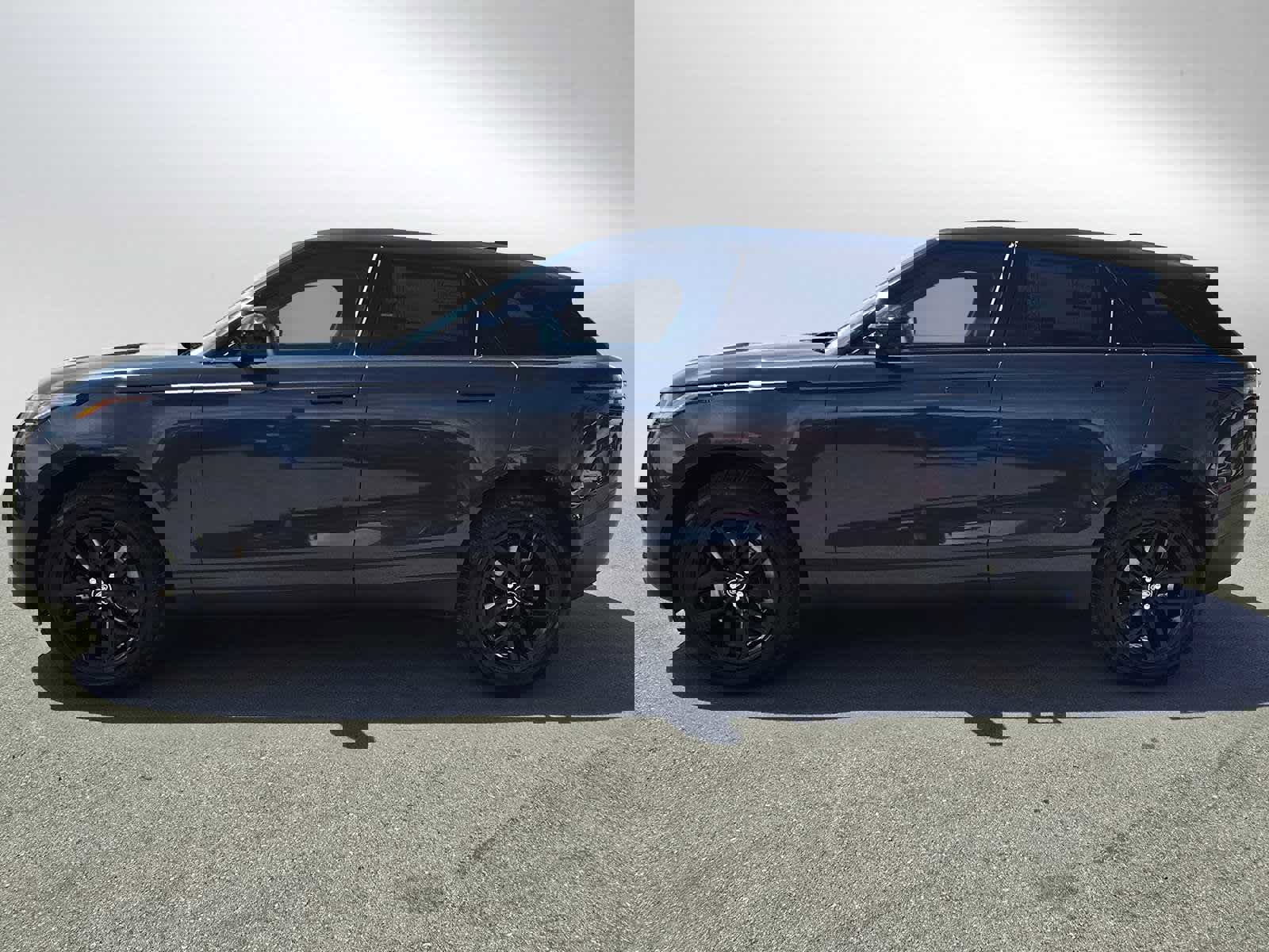 Used 2026 Land Rover Range Rover Velar S image 4