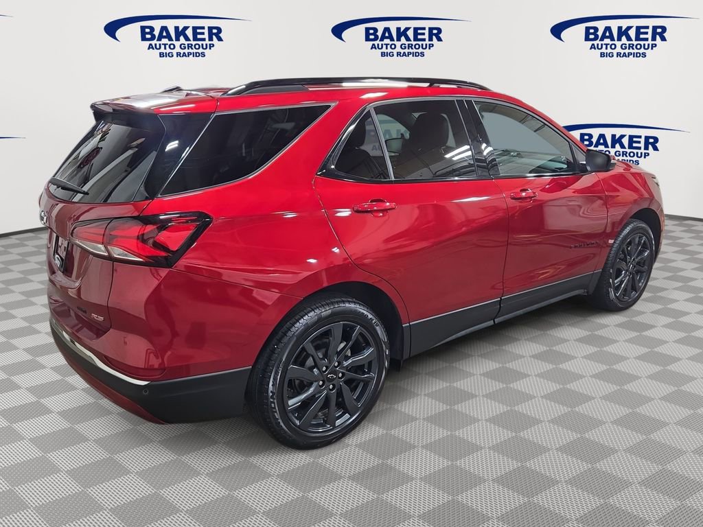 Used 2023 Chevrolet Equinox RS w/ RS Leather Package AWD/4WD image 4