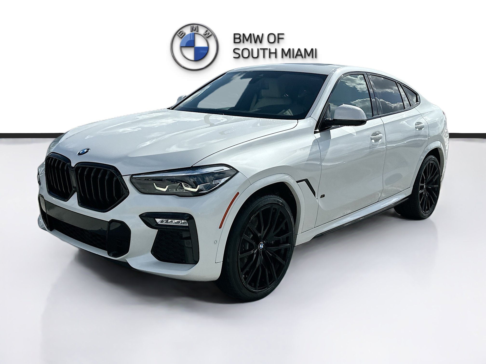 Used 2021 BMW X6 xDrive40i w/ M Sport Package AWD/4WD image 3