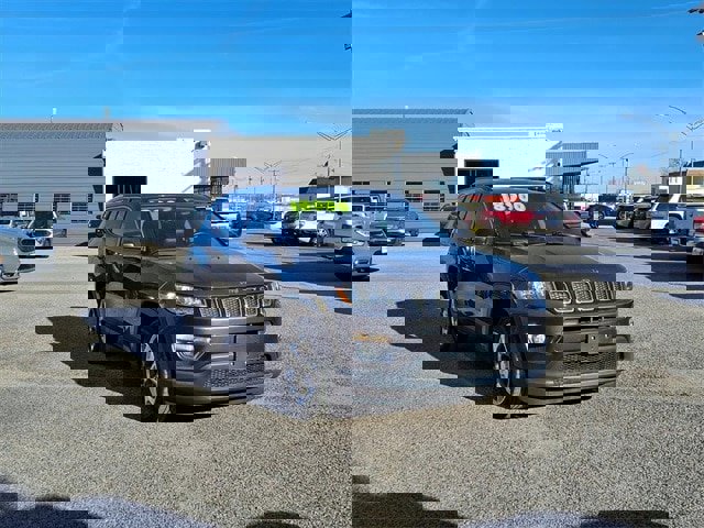 Used 2019 Jeep Compass Limited w/ Safety & Security Group image 21