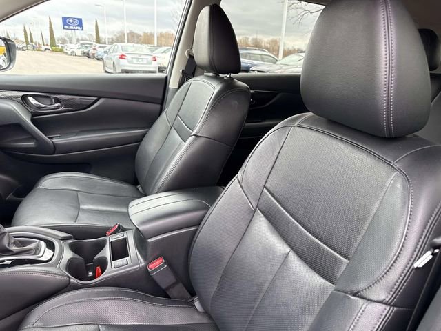 Used 2018 Nissan Rogue SL image 14