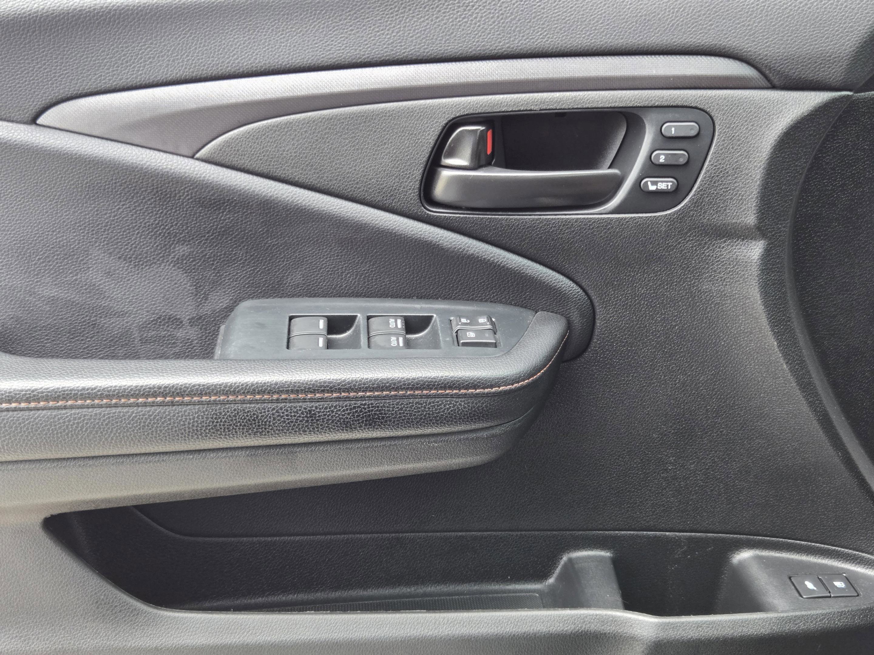 Certified 2023 Honda Passport TrailSport image 19