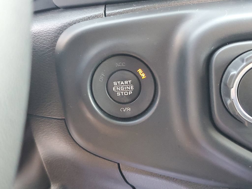 Certified 2023 Jeep Gladiator Mojave AWD/4WD image 27