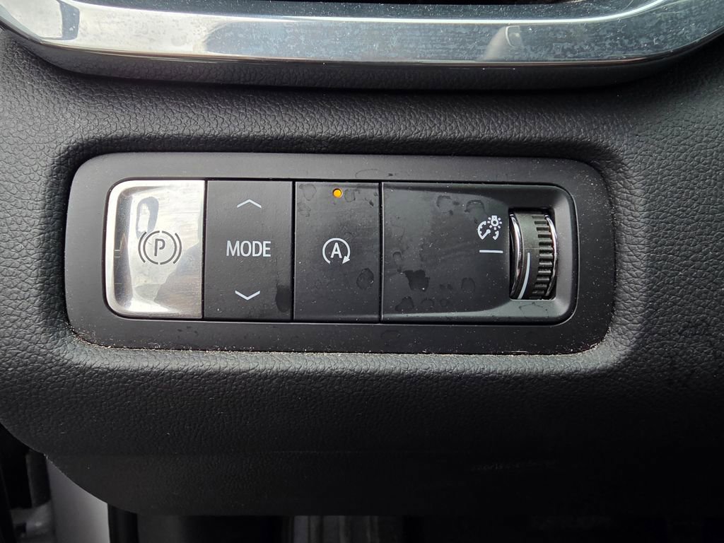 Used 2024 GMC Acadia Denali w/ Super Cruise Package image 13