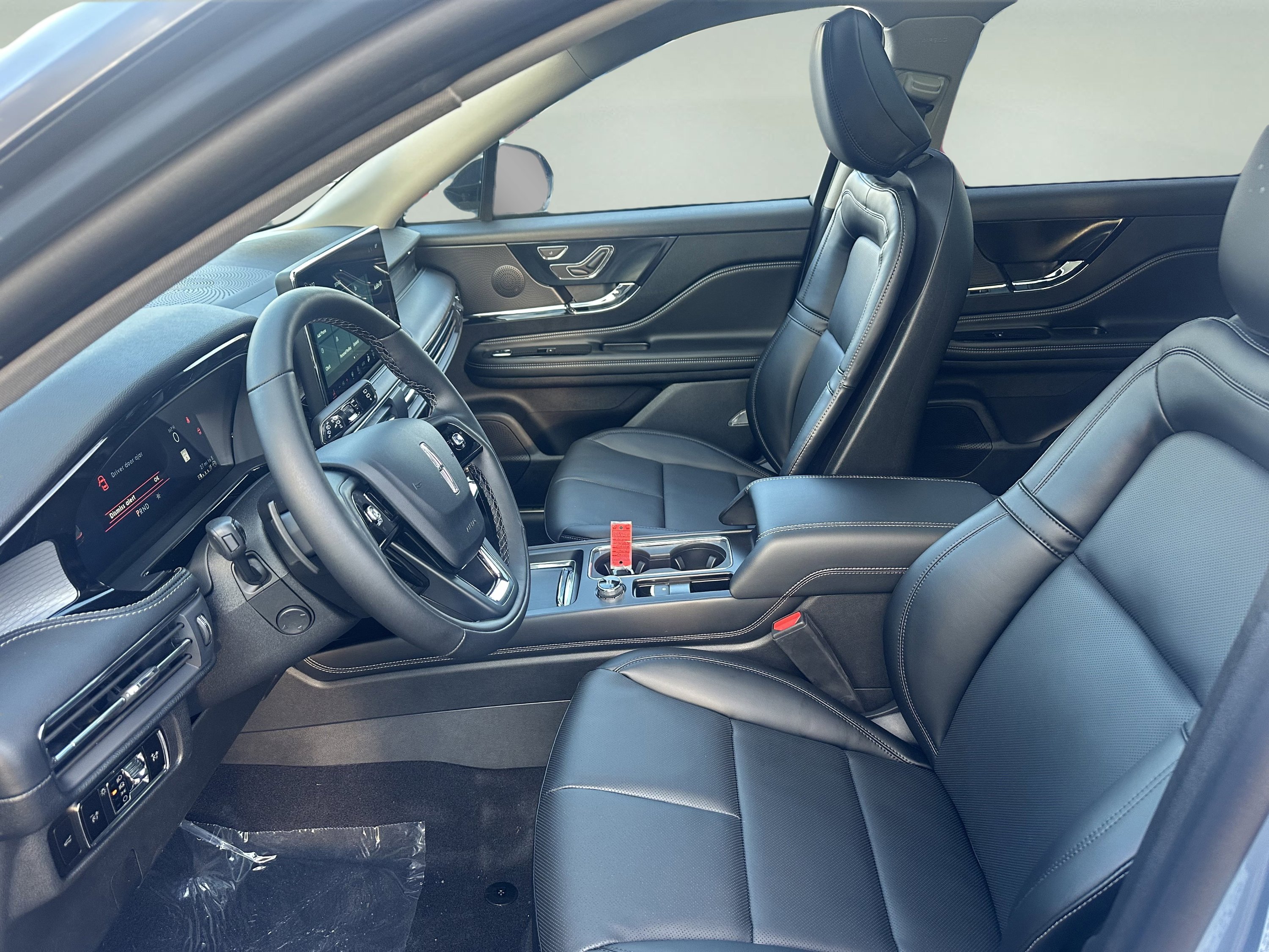 New 2026 Lincoln Corsair Premiere image 9