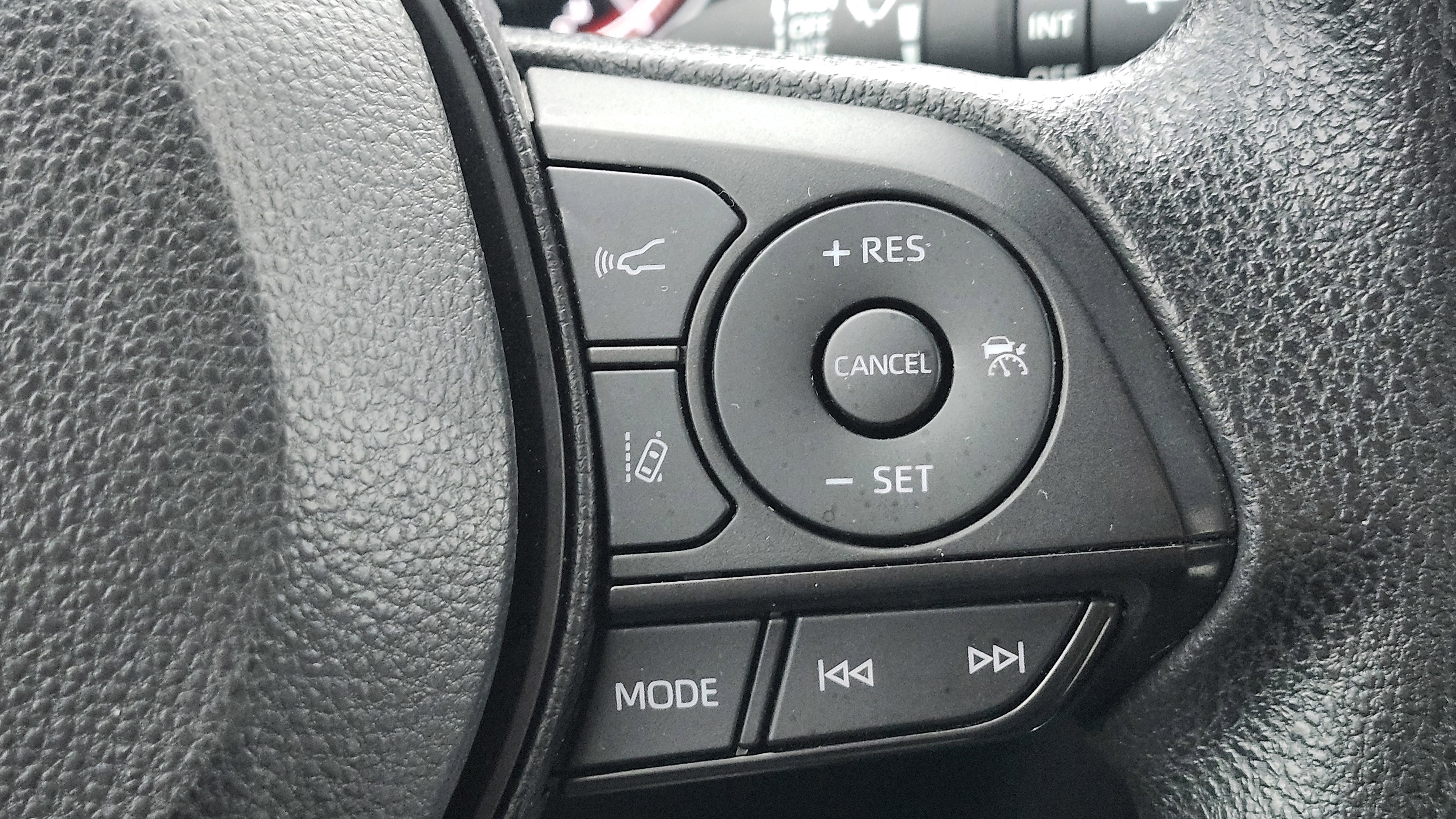 Used 2024 Toyota RAV4 XLE image 31