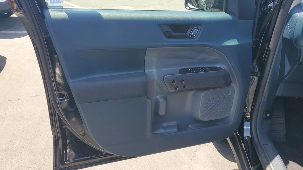 Used 2025 Ford Maverick XL FWD image 19