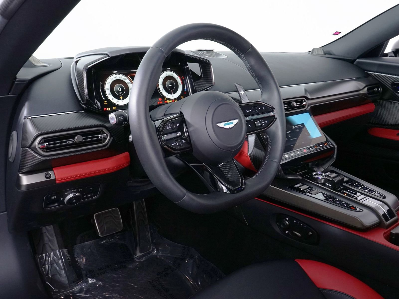 Used 2025 Aston Martin Vanquish image 5