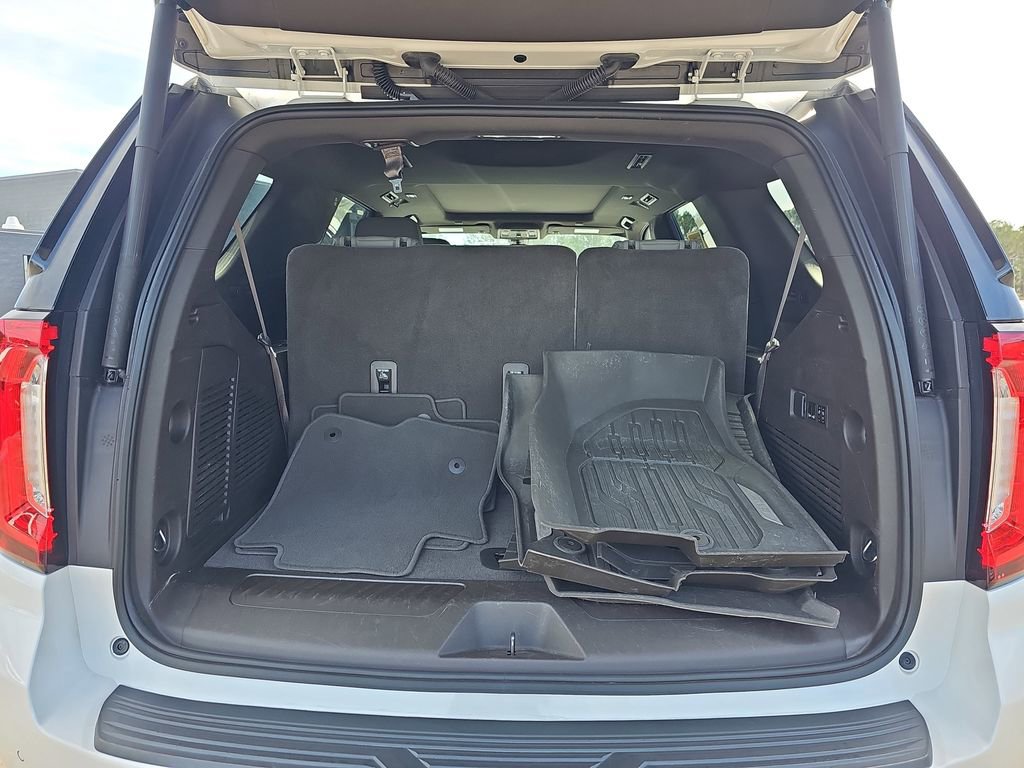 Used 2021 GMC Yukon SLT w/ SLT Luxury Plus Package image 16