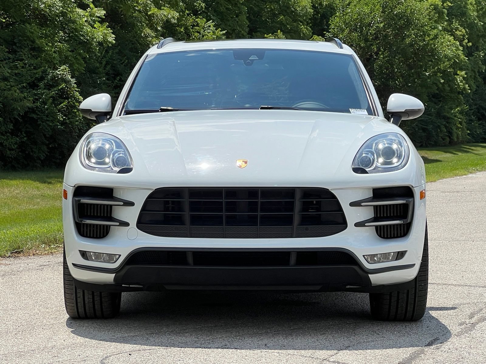 Certified 2015 Porsche Macan Turbo AWD/4WD image 7