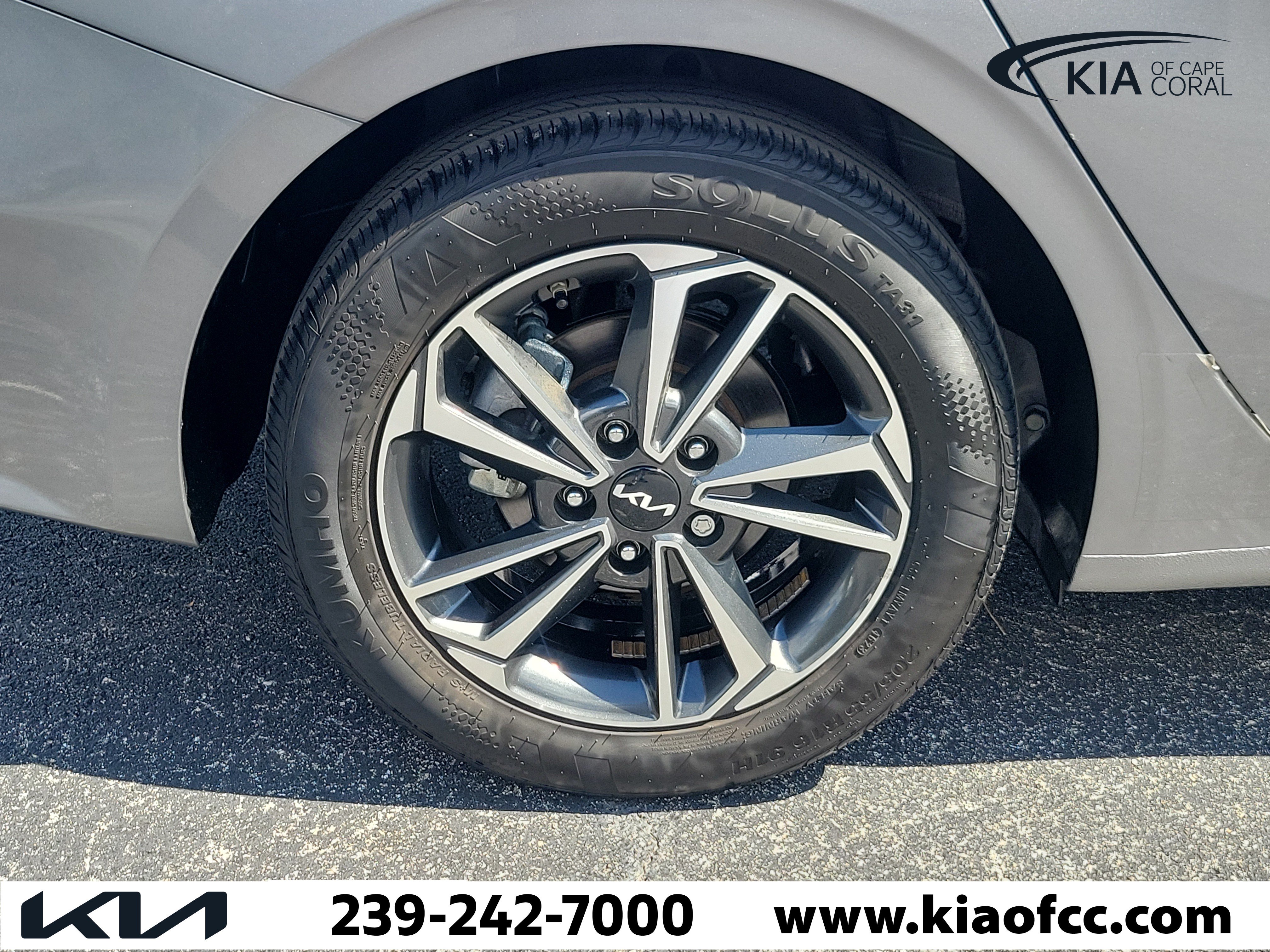 Certified 2024 Kia Forte LXS FWD image 9