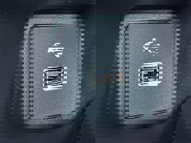 Certified 2025 Honda HR-V LX image 19