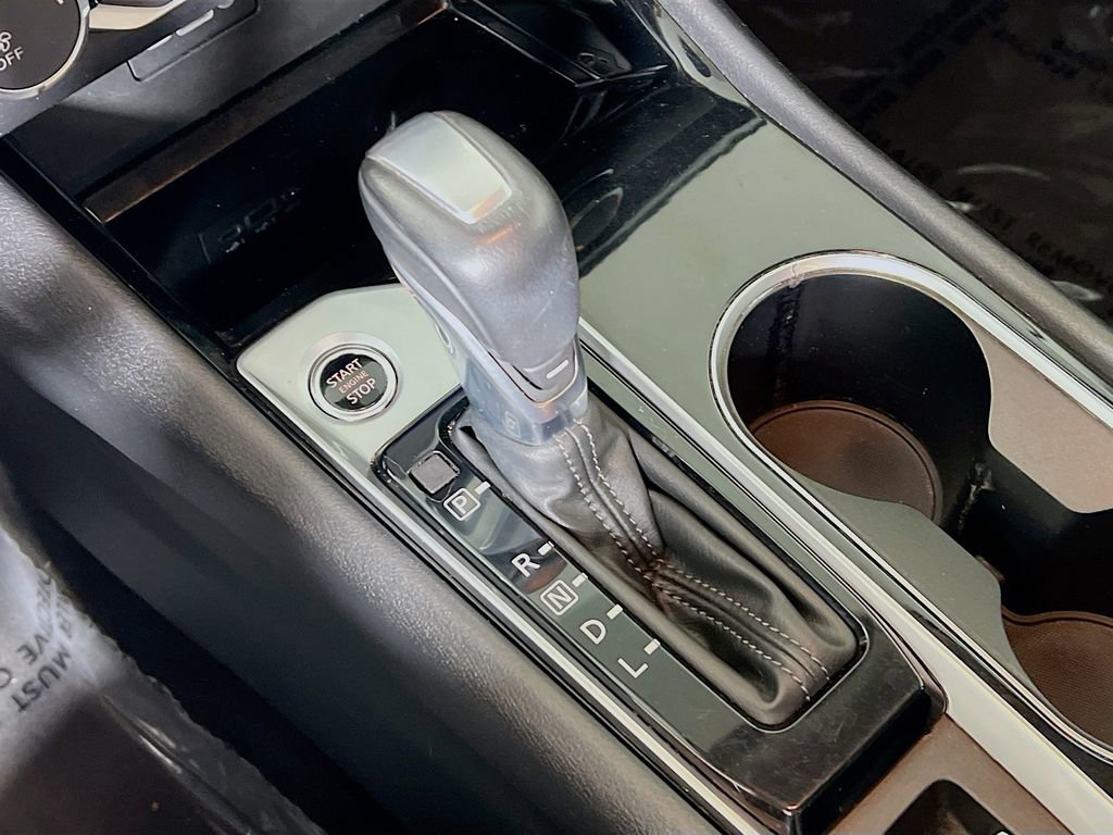 Used 2022 Nissan Altima 2.5 SV w/ SV Premium Package image 16