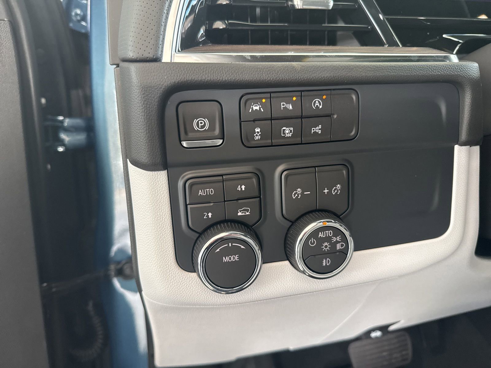 New 2026 Chevrolet Tahoe Premier image 25