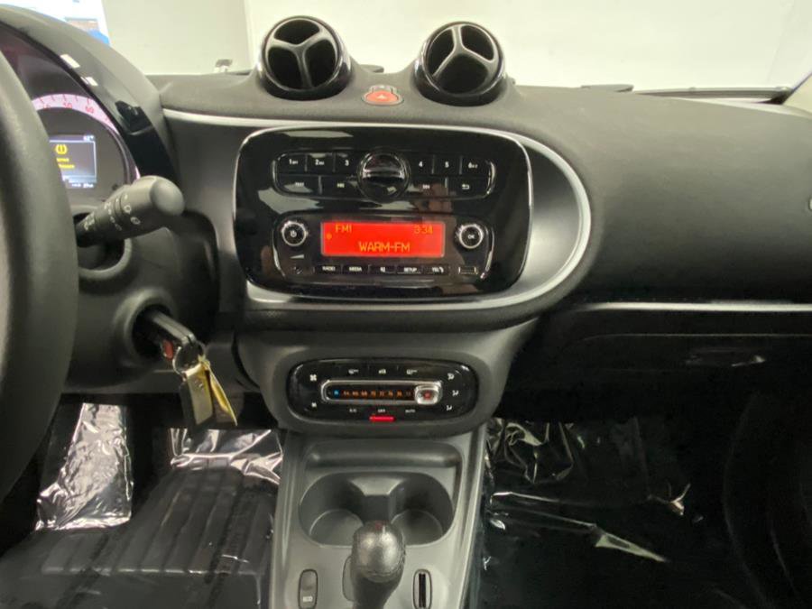 Used 2019 smart fortwo electric drive RWD image 28