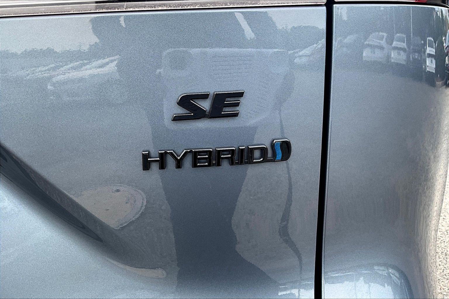 Used 2023 Toyota Corolla Cross AWD Hybrid w/ Moonroof Package image 33