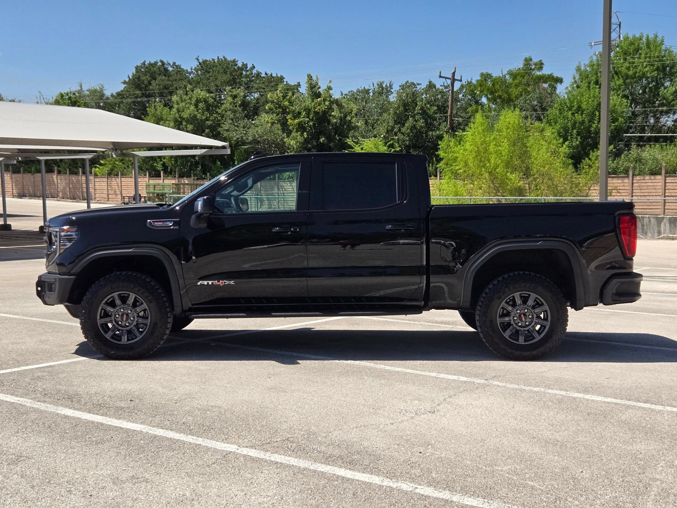 Used 2026 GMC Sierra 1500 AT4X AWD/4WD image 6